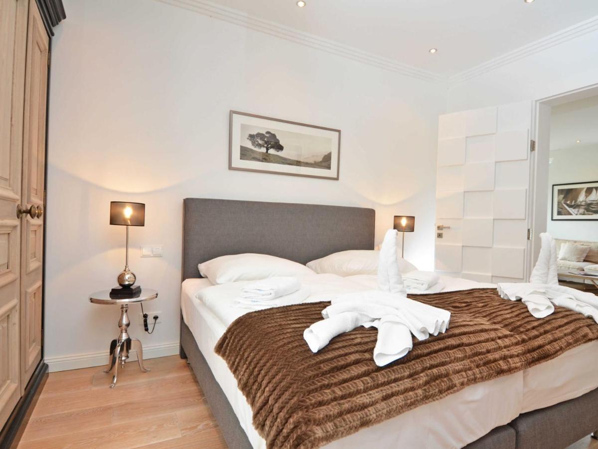 Villa "Johanna" Sellin - Wg13 Mit Kamin Und Zwei Balkonen Buitenkant foto