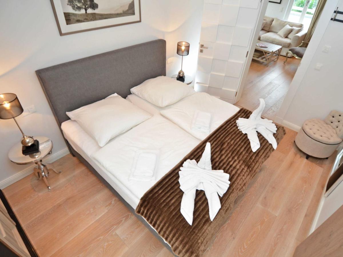 Villa "Johanna" Sellin - Wg13 Mit Kamin Und Zwei Balkonen Buitenkant foto