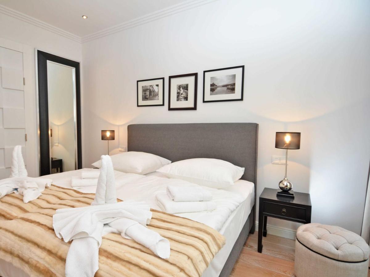 Villa "Johanna" Sellin - Wg13 Mit Kamin Und Zwei Balkonen Buitenkant foto